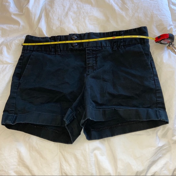 Old Navy Stretch Low Waist Shorts - Picture 2 of 6
